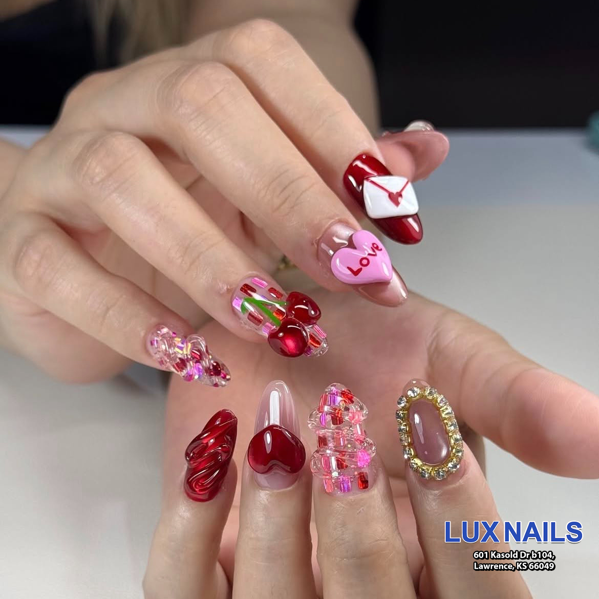 Trending July Nail Ideas